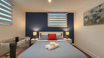 Bureau, Wi-Fi, draps fournis