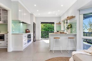 Interior - Vigneron Retreat Minutes to McLaren Vale Wineries (Chandlers Hill)