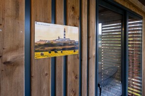 Interior - Chalet "30m² Le phare dde Ouessant" in Plouhinec, 500m from the beach, sleeps 5 (Plouhinec)