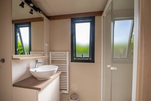 Shower - Chalet "20m² - Île de Sein" with Terrace (Plouhinec)
