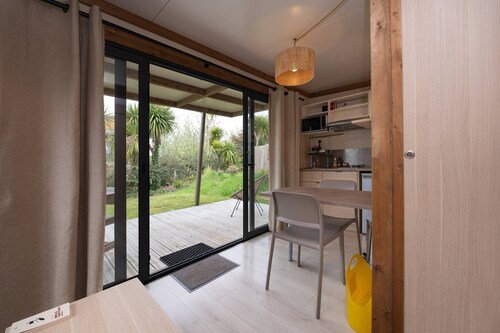 Chalet « 20m² - Île de Sein» avec terrasse