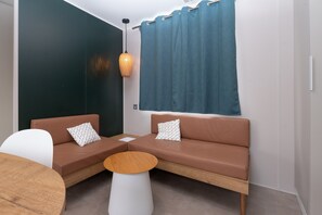 Table de tennis de table