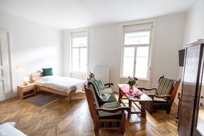 4 Schlafzimmer, WLAN, Bettwäsche