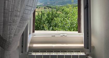 Casa Giovy - Relaxation with a view all the way to the sea, in the Tuscan hills