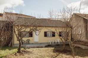 Exterior - CASA DO MALHADINHAS by VACATIONY (Vila Nova de Paiva)