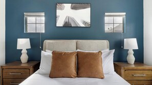 Desk, iron/ironing board, WiFi, bed sheets - Landing | Incredible 1BD, Gym, Pool (Austin)