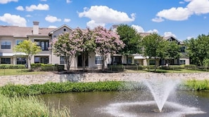 Exterior - Landing | Spectacular 1BD, Pool, Courtyard (Austin)