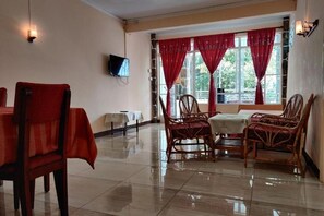 Interior - Pereybere Beach Apartments: Superior Apartment (Pereybere)