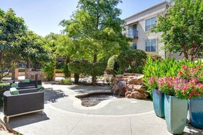 Terrace/patio - Landing | Chic 1BD, Clubhouse, Gym (Dallas)