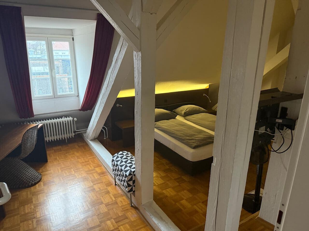 Bügeleisen/Bügelbrett, WLAN, Bettwäsche