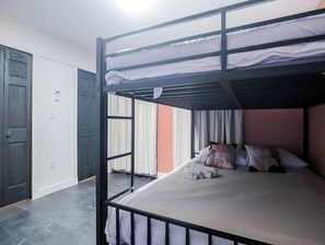 2 habitaciones, tabla de planchar con plancha, wifi y ropa de cama 