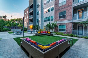 Terrace/patio - Landing | Incredible 2BD, Yoga Studio, Clubhouse (San Antonio)