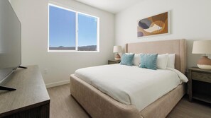 2 bedrooms, desk, iron/ironing board, WiFi - Landing | Chic 2BD, Rooftop Lounge, Clubhouse (Spring Valley)