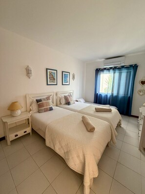Free WiFi, bed sheets - Casa das Felicidades (Carvoeiro)