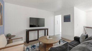 Smart TV - Landing | Beautiful 1BD, Courtyard (Paradise)