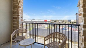Property grounds - Landing | Spectacular 1BD, Clubhouse, Courtyard (Denton)