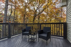 Terrace/patio - Home*Gatlinburg*WiFi*Sleeps 15 (GATLINBURG)