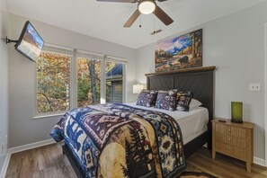 5 slaapkamers, een strijkplank/strijkijzer, gratis wifi, beddengoed