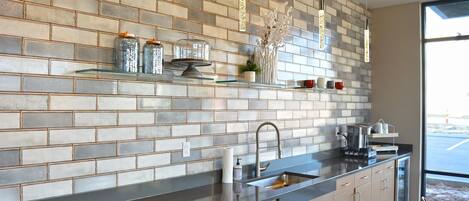 Kühlschrank, Esstisch