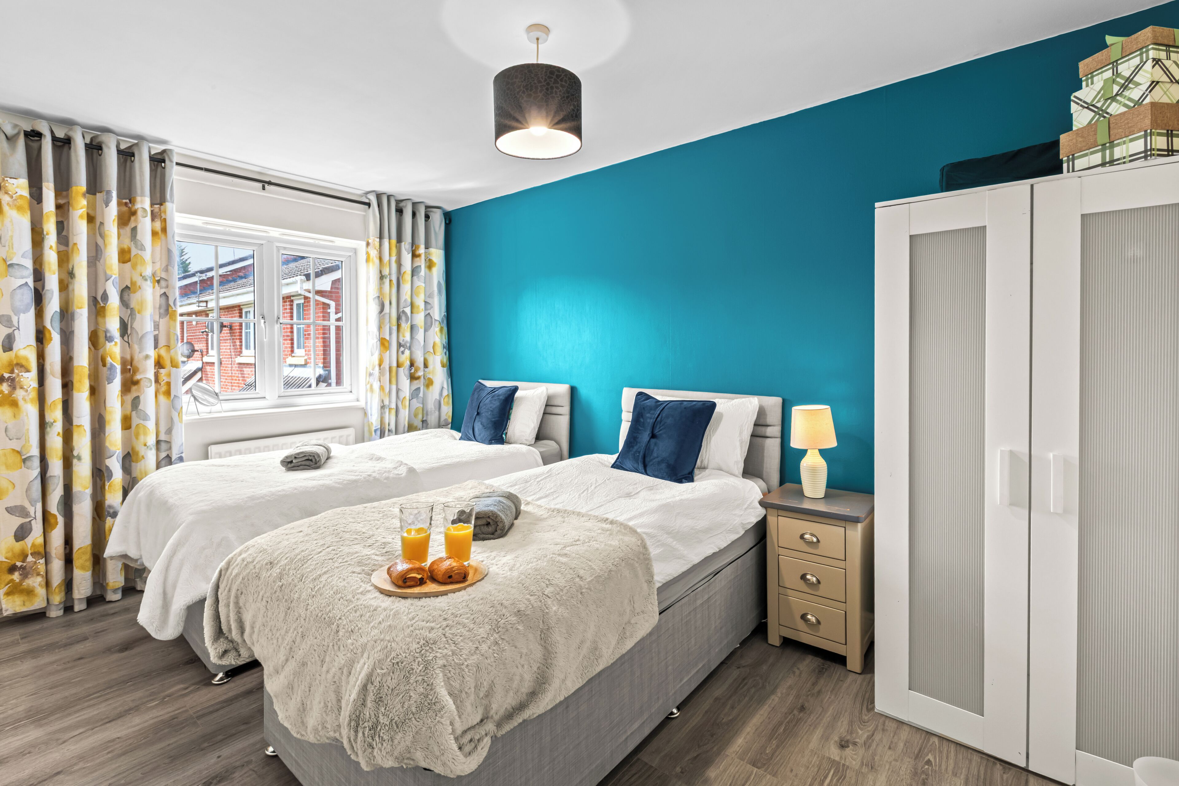 3 bedrooms, iron/ironing board, free WiFi, bed sheets