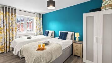 3 bedrooms, iron/ironing board, free WiFi, bed sheets