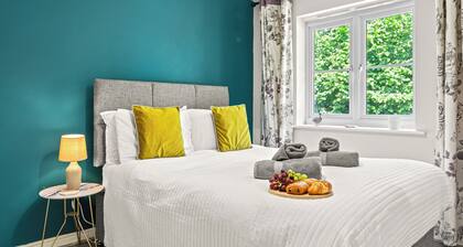 Contractors & Families, Free Parking, Fast Wifi, RHS Bridgewater
