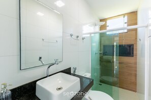 Perushuoneisto | Kylpyhuone | Suihku