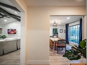 Dining - Plano Elegance Retreat with 4 Bedrooms (Plano)