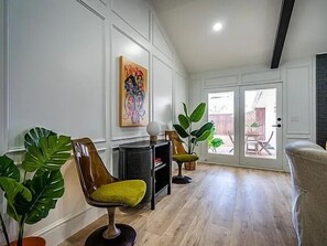 Interior - Plano Elegance Retreat with 4 Bedrooms (Plano)