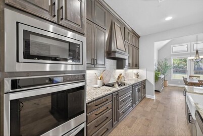 Midlothian Masterpiece w/ 5 Bedrooms