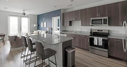 Landing | Modern 2BD, Gym, Clubhouse