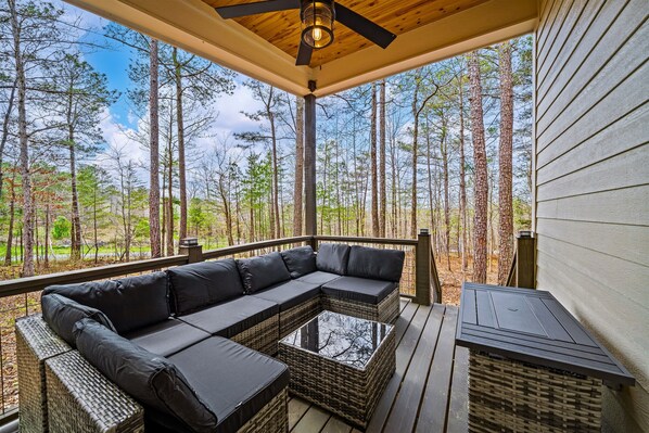 Terrace/patio - Yellow Nest – Your Mountain Escape Awaits (Mentone)