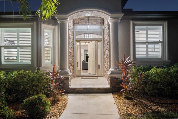 Exterior detail - NEW! Heated Pool and Grill | 4BR | Sleeps 8 (Rotonda West)