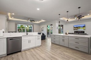 Interior - NEW! Heated Pool and Grill | 4BR | Sleeps 8 (Rotonda West)