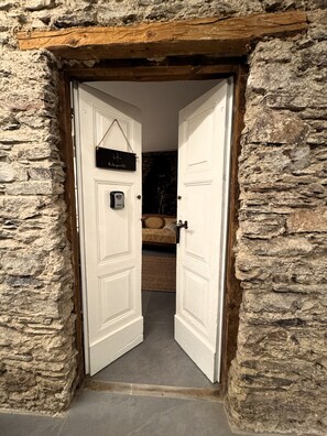 Luxury Double Room, Garden View | Individually decorated, individually furnished, desk, laptop workspace - Antica Foresteria Karolingia (Ponte di Legno)