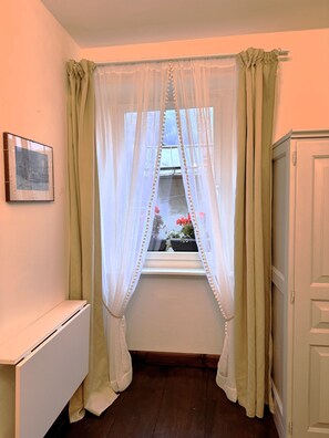 Basic Double Room, Mountain View | Individually decorated, individually furnished, desk, laptop workspace - Antica Foresteria Karolingia (Ponte di Legno)