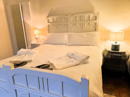 Basic Double Room, Mountain View | Individually decorated, individually furnished, desk, laptop workspace