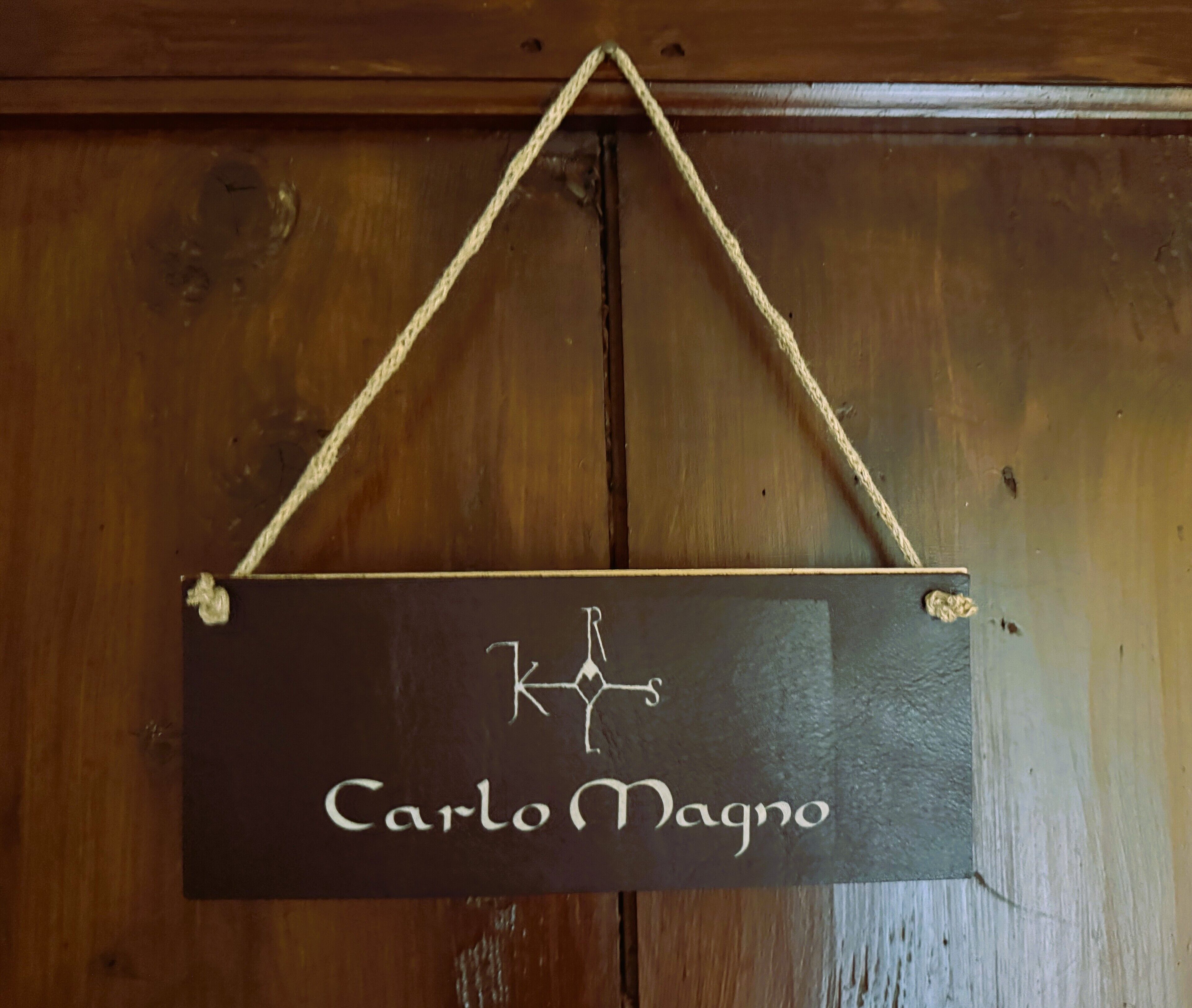 Luxury-Vierbettzimmer, Bergblick | Individuell dekoriert, individuell eingerichtet, Schreibtisch