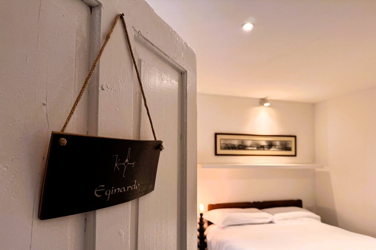 Luxury Double Room, Garden View | Desk, laptop workspace, WiFi (free), individually decorated