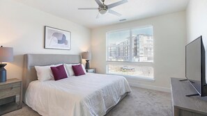 2 habitaciones, escritorio, tabla de planchar con plancha y wifi 
