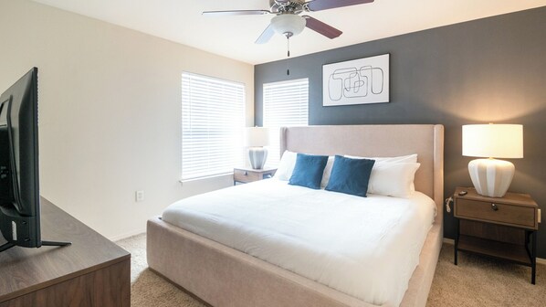 Desk, iron/ironing board, WiFi, bed sheets