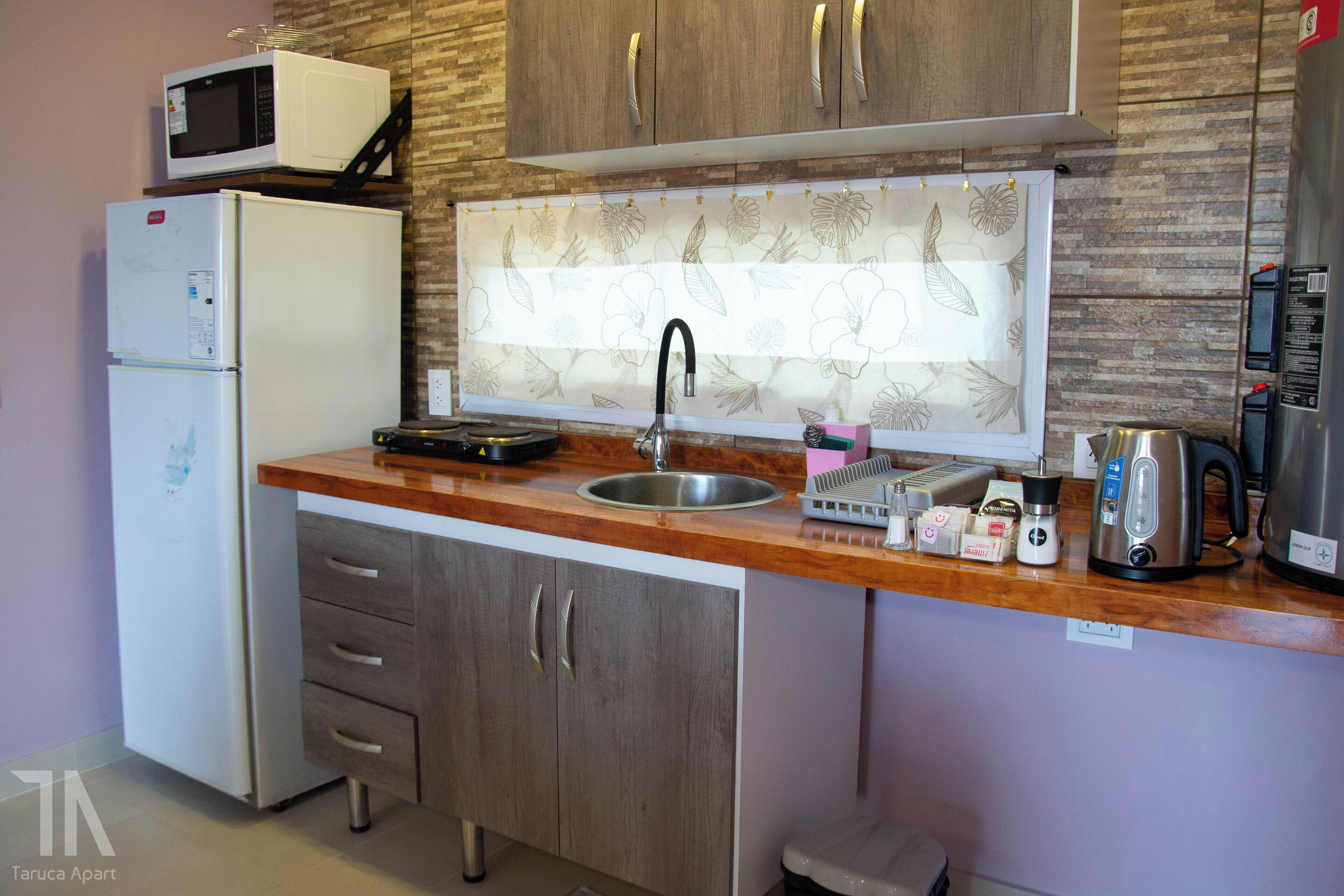 Fridge, microwave, stovetop, electric kettle