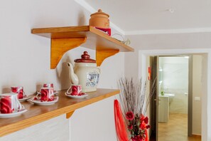 Interior - Apartment 'Appartamento Tommy' with Shared Terrace and Wi-Fi (Gavorrano)
