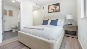 Desk, iron/ironing board, WiFi, bed sheets - Landing | Incredible 2BD, Gym, Clubhouse (Philadelphia)