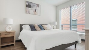 Desk, iron/ironing board, WiFi, bed sheets - Landing | Modern 1BD, Courtyard, Gym (St. Louis)