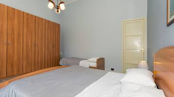 Bügeleisen/Bügelbrett, WLAN