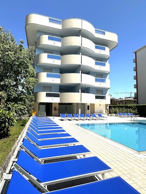 Appartement, 2 chambres, terrasse | Piscine | Piscine extérieure