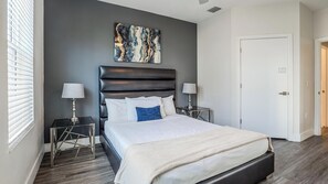 1 bedroom, desk, iron/ironing board, WiFi - Landing | Incredible 1BD, Clubhouse, Gym (Tampa)