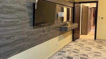 Twin Room | Free WiFi, bed sheets