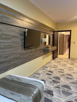 Twin Room | Free WiFi, bed sheets - Al Safat Tower (Makkah)